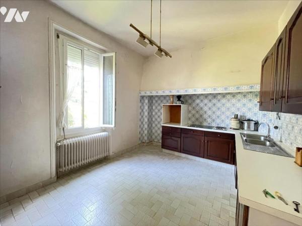 Propriété 9 pièces  210m²