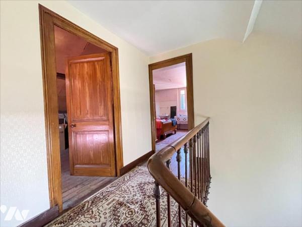 Propriété 9 pièces  210m²