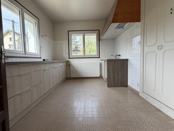 Maison 3 pièce(s) 2 chambre(s) 101 m²