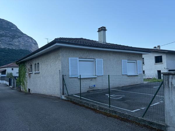 Maison 3 pièce(s) 2 chambre(s) 101 m²