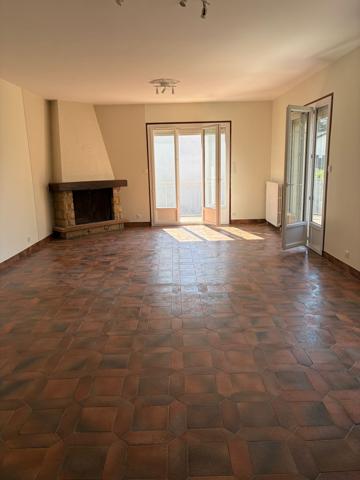 Maison 3 pièce(s) 2 chambre(s) 101 m²