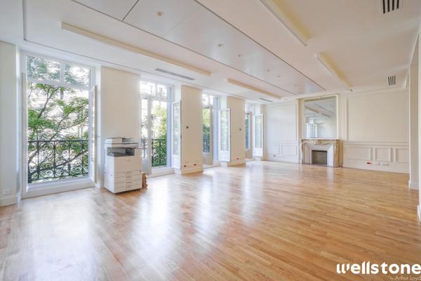 Bureaux à louer à PARIS 75003