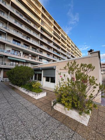 Locaux PMR ET ERP à louer - Hyper centre de Marseille