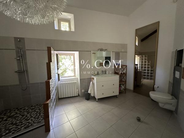 Mas 9 pièce(s) 4 chambre(s) 242 m²