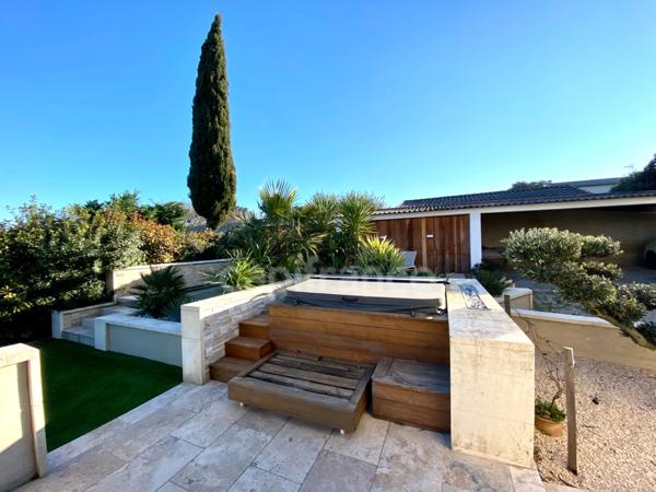 Maison à vendre 6 pièces proche de UZES (30)