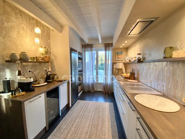 Maison à vendre 6 pièces proche de UZES (30)