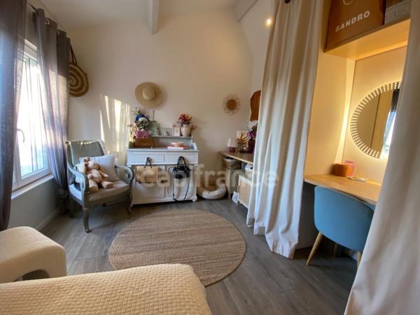 Maison à vendre 6 pièces proche de UZES (30)