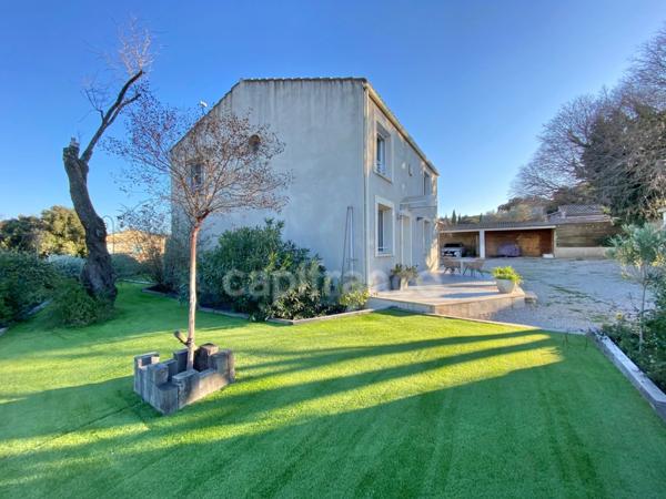 Maison à vendre 6 pièces proche de UZES (30)