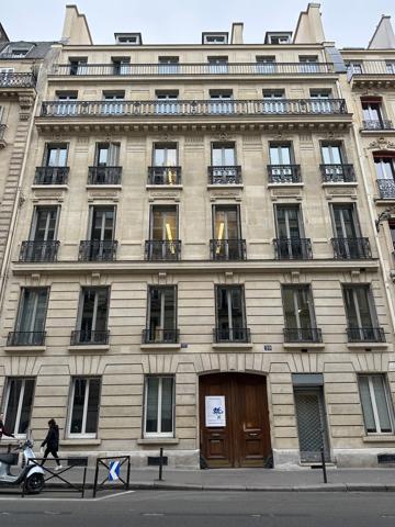 Bureaux à louer à PARIS 75008