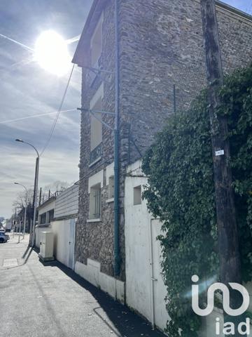 Immeuble à vendre 1 500 m² Ris-Orangis