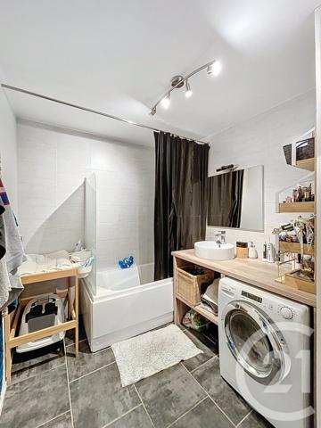 Appartement F4 à vendre  4 pièces - 90,12 m2 CLERMONT FERRAND - 63