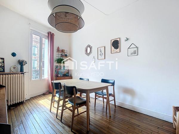 Maison de ville avec extérieur et RER à proximité