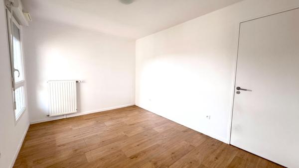 Bel Appartement F2 en Plein Centre d'Évry