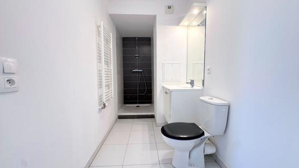 Bel Appartement F2 en Plein Centre d'Évry