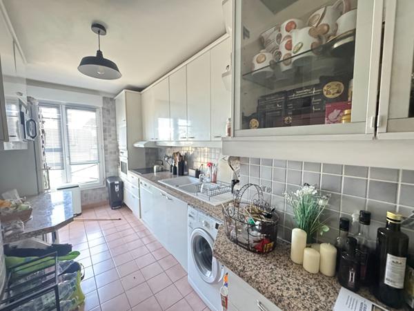 Appartement 4 pièces à vendre à Puteaux - Calme et lumineux avec balcon et parking