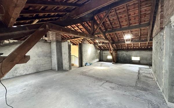 Appartement à vendre    5 pièces • 118,50 m2 Bordeaux