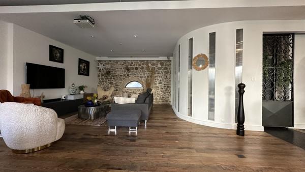 LOFT AVEC PISCINE À LA ROCHELLE