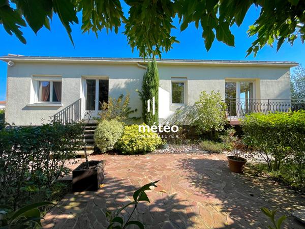 Charmante maison – 4 chambres – 2 garages – Luçon