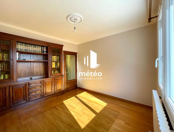 Charmante maison – 4 chambres – 2 garages – Luçon