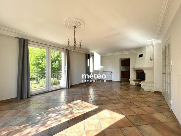 Charmante maison – 4 chambres – 2 garages – Luçon