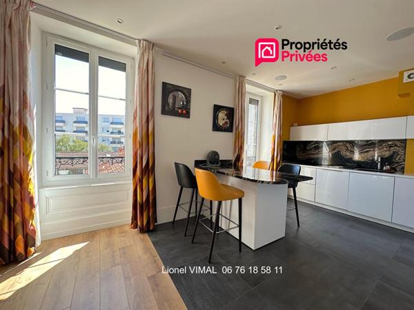 Appartement de standing 4 pièces 85 m2 avec balcons, cave et grenier