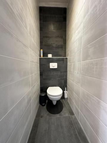 Appartement de standing 4 pièces 85 m2 avec balcons, cave et grenier