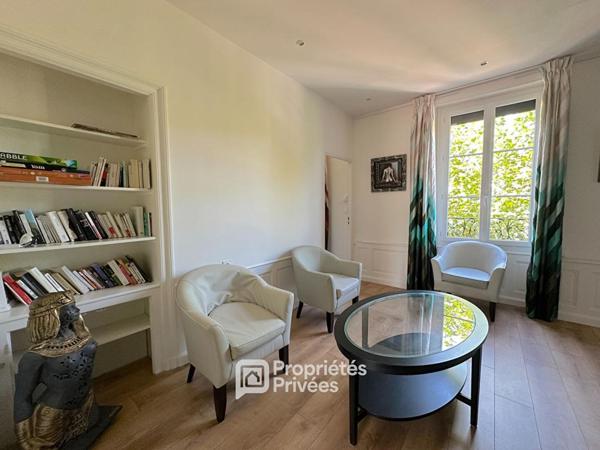 Appartement de standing 4 pièces 85 m2 avec balcons, cave et grenier