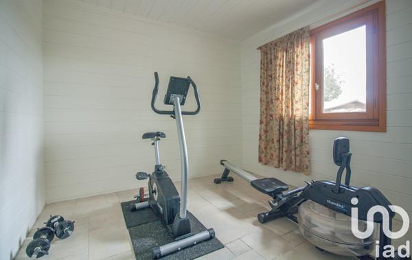 Châlet 5 pièces de 111 m² à Linards (87130)