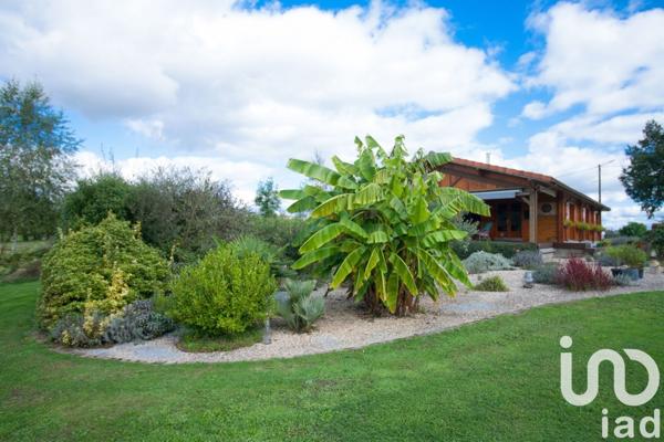 Châlet 5 pièces de 111 m² à Linards (87130)