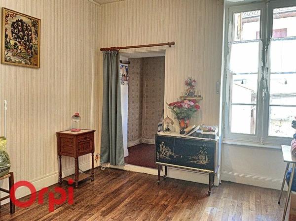 Maison à vendre    4 pièces •  Montluçon