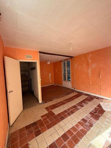 Immeuble à AMILLY, 45200 - 251m²