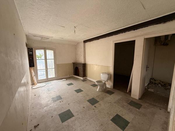 Immeuble à AMILLY, 45200 - 251m²