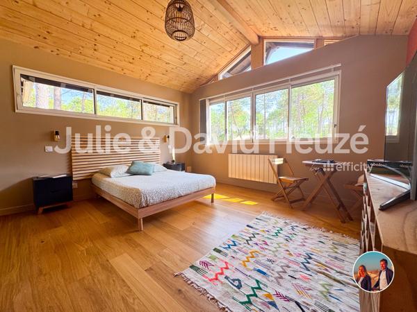 Maison
         4 pièces
        - 91 m² Bien prestige 499 000 € *