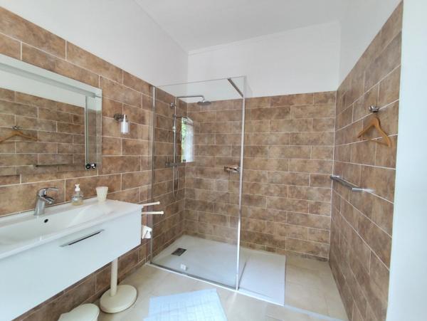 A vendre – Spacieuse maison (T5) familiale de 160 m² – Secteur recherché de Luynes (13080)