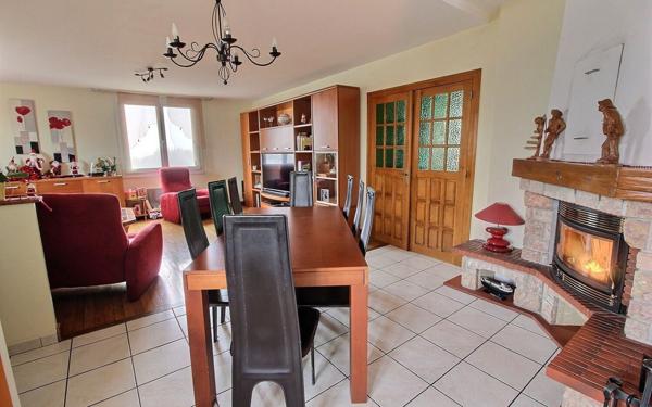 Maison à vendre    6 pièces •  Saint-Vallier