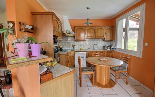 Maison à vendre    6 pièces •  Saint-Vallier