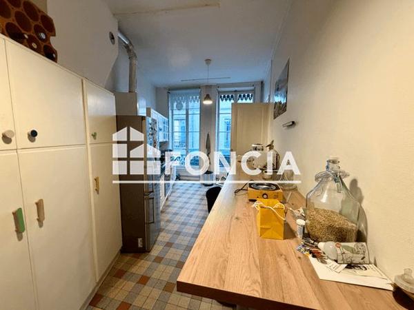 Location Appartement 3 pièces 97.7 m² - 3 RUE PLENEY Lyon 69001