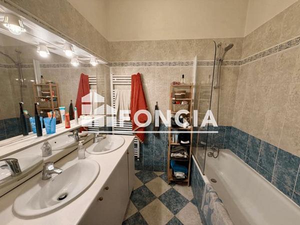 Location Appartement 3 pièces 97.7 m² - 3 RUE PLENEY Lyon 69001