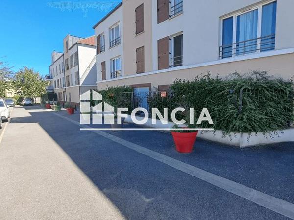 Location Appartement 2 pièces 40.25 m² - 9 RUE GABRIEL VILAIN Les Mureaux 78130