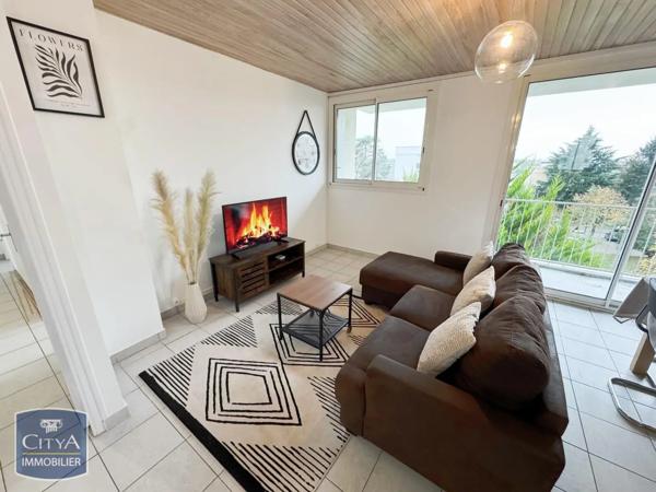 Appartement à louer 1 pièce 10.09m² Cholet (49300)