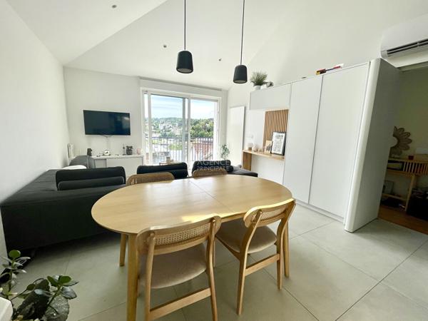 SEVRES Brancas - Appartement 4 pièces Loyer 2 035 €/mois charges comprises **  - Référence  683-S