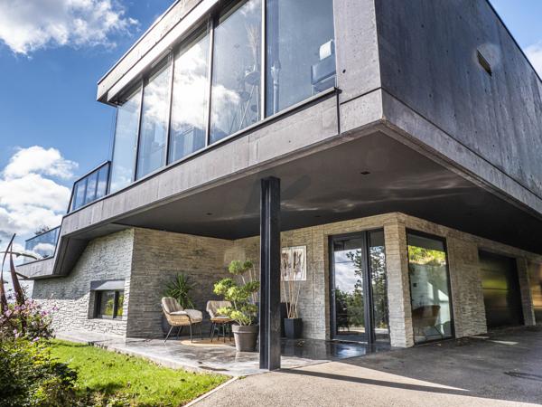 Villa contemporaine 4 chambres avec vue exceptionnelle au calme et sans vis à vis à Saint-Didier-au-Mont-d’Or