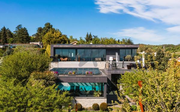 Villa contemporaine 4 chambres avec vue exceptionnelle au calme et sans vis à vis à Saint-Didier-au-Mont-d’Or