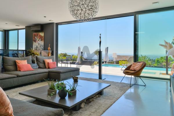 Villa contemporaine 4 chambres avec vue exceptionnelle au calme et sans vis à vis à Saint-Didier-au-Mont-d’Or