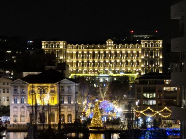 Appartement à vendre 4 pièces 118m2 - MARSEILLE 7EME ARRONDISSEMENT (13)