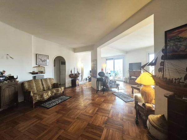 Appartement à vendre 4 pièces 118m2 - MARSEILLE 7EME ARRONDISSEMENT (13)