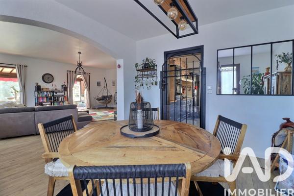 Maison à vendre 8 pièces 287 m² Carcès