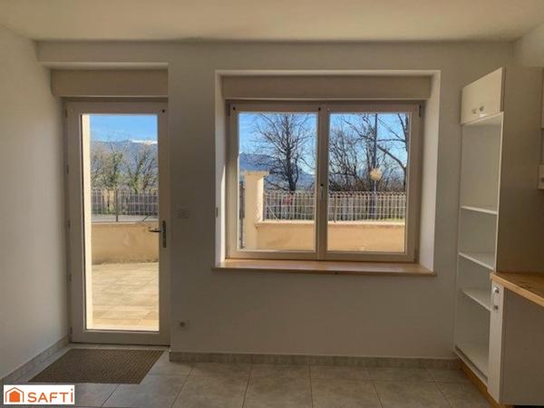 A vendre très bel appartement en duplex de 137 m2 avec terrain d'environ 1000 m2