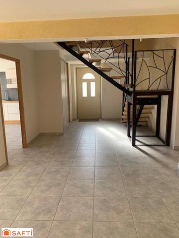 A vendre très bel appartement en duplex de 137 m2 avec terrain d'environ 1000 m2