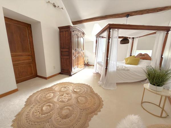 Meulière de caractère de 175 m² à Saint-Ouen-en-Brie